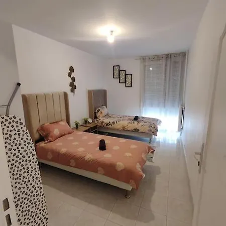 T4 Apartment