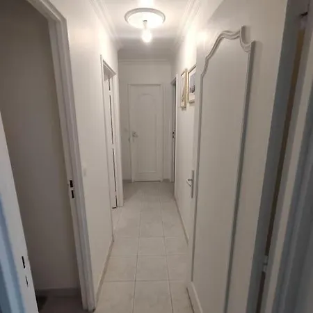T4 Apartment